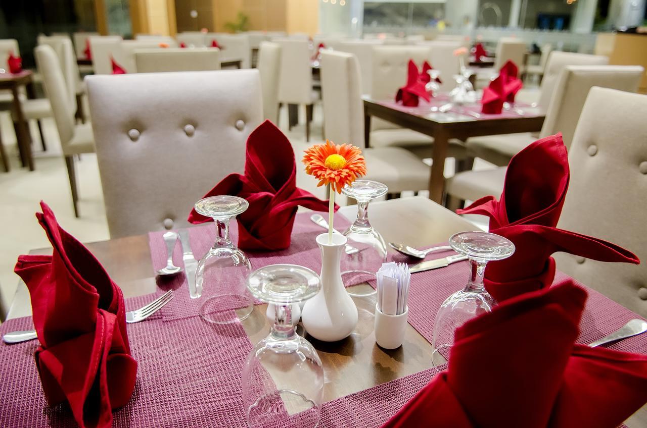 Tara Hotel Yogyakarta Tugu Εξωτερικό φωτογραφία