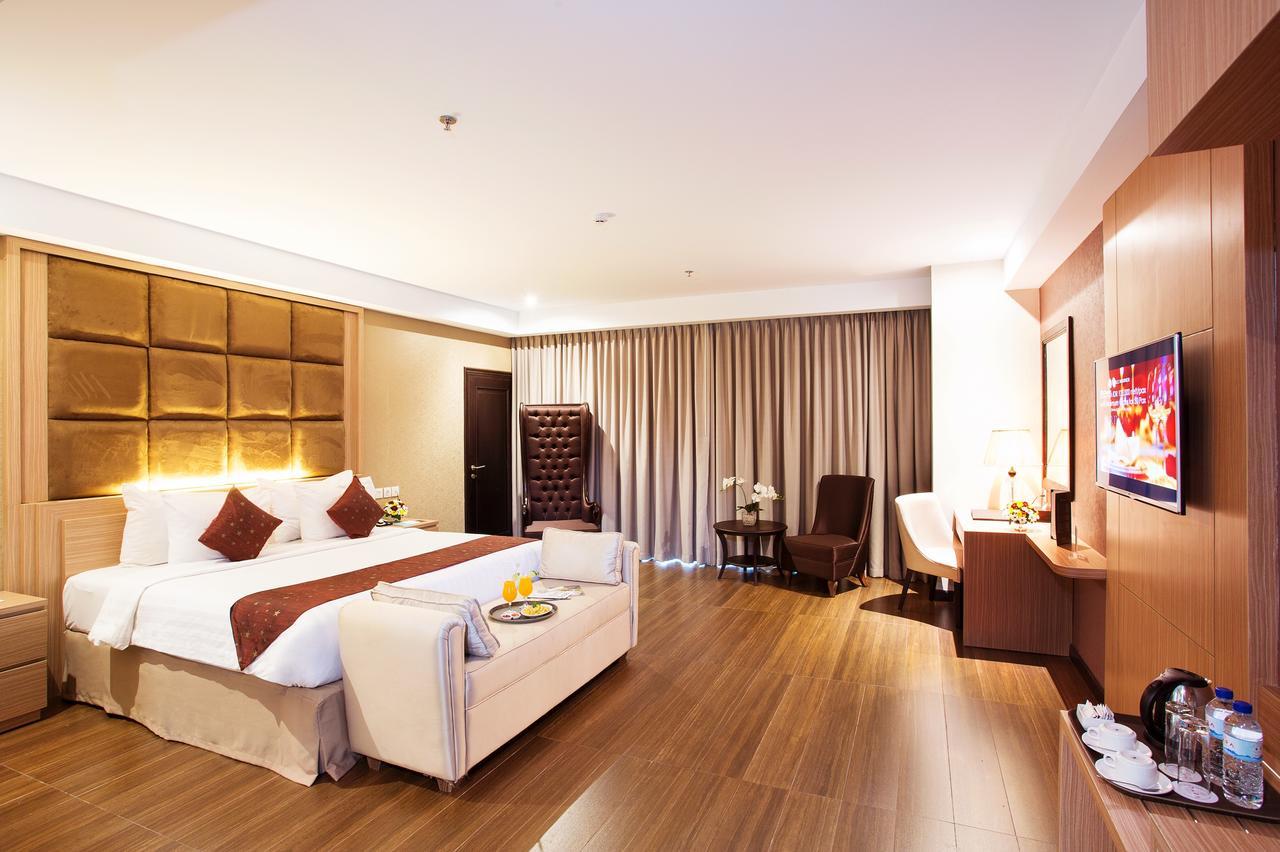 Tara Hotel Yogyakarta Tugu Εξωτερικό φωτογραφία